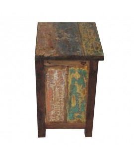 Mobiletto basso a tre cassetti etnico